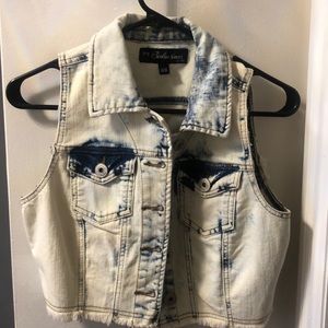 Jean Vest